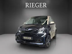 Schwarz Gebraucht 2023 Smart ForTwo Electric Drive Kleinwagen | 10.590 € (Fairer Preis)