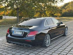 Schwarz Gebraucht 2016 Mercedes E220 Avantgarde Limousine | 20.850 € (Teuer)