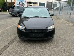 Astroschwarz (m) Gebraucht 2010 Mitsubishi Colt Edition Limousine | 1.490 € (Guter Preis)
