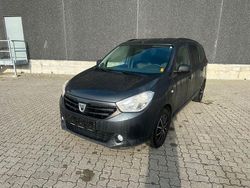 Grau Gebraucht 2016 Dacia Lodgy Ambiance Van / Kleinbus | 5.700 € (Etwas zu teuer)