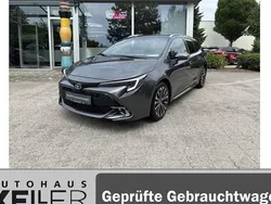 Grau Gebraucht 2024 Toyota Corolla Team Kombi | 28.960 € (Fairer Preis)