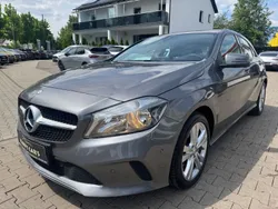 Grau Gebraucht 2016 Mercedes A180 Limousine | 13.400 € (Fairer Preis)
