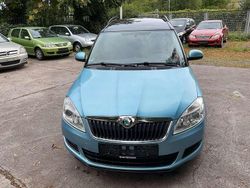Blau Gebraucht 2012 Skoda Roomster Kombi | 3.880 € (Fairer Preis)