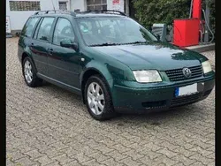Grün Gebraucht 2000 VW Bora Highline Limousine | 1.999 € (Fairer Preis)