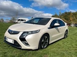 Weiß Gebraucht 2013 Opel Ampera Edition Kleinwagen | 10.999 € (Etwas zu teuer)