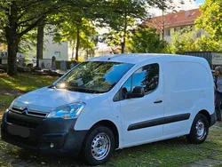 Weiß Gebraucht 2016 Citroën Berlingo Van / Kleinbus | 3.500 € (Guter Preis)
