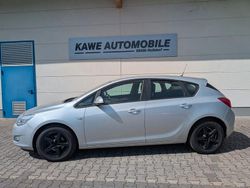 Silber Gebraucht 2012 Opel Astra Design Edition Limousine | 2.000 € (Superpreis)