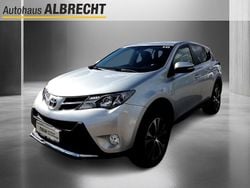 Silber Gebraucht 2015 Toyota RAV4 Edition SUV | 17.990 € (Fairer Preis)