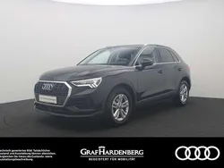 Mythosschwarz metallic Gebraucht 2022 Audi Q3 Ambiente SUV | 28.880 € (Guter Preis)