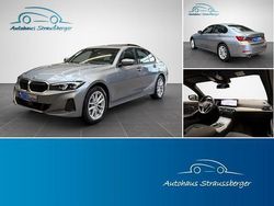 Grau Gebraucht 2023 BMW 320 Shadowline Limousine | 34.290 € (Fairer Preis)