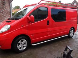 Rot Gebraucht 2013 Opel Vivaro Van | 11.599 €