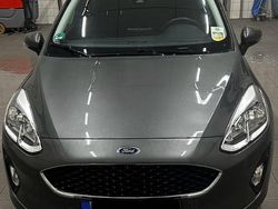 Grau Gebraucht 2017 Ford Fiesta Cool & Connect Limousine | 7.649 € (Fairer Preis)