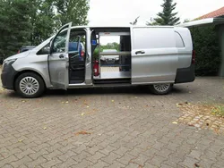 Silber Gebraucht 2019 Mercedes Vito Van / Kleinbus | 15.499 € (Guter Preis)