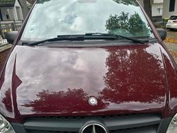 Rot Gebraucht 2013 Mercedes Vito Van / Kleinbus | 15.500 €