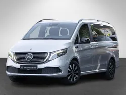 Brillantsilber metallic Gebraucht 2021 Mercedes EQV300 AMG Van / Kleinbus | 42.990 € (Fairer Preis)