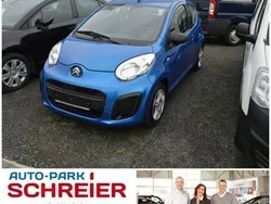 Blau metallic Gebraucht 2012 Citroën C1 Attraction Kleinwagen | 4.771 €
