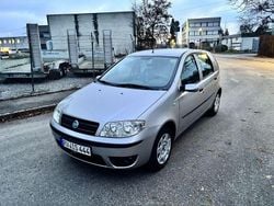 Silber Gebraucht 2004 Fiat Punto Limousine | 1.900 € (Teuer)