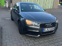 Grau Gebraucht 2011 Audi A1 Ambiente Kleinwagen | 7.450 € (Fairer Preis)