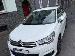 Weiß Gebraucht 2018 Citroën C4 Limousine | 7.500 € (Guter Preis)
