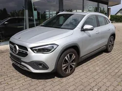 Silber Gebraucht 2021 Mercedes GLA200 SUV | 34.490 € (Fairer Preis)