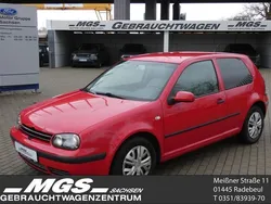 Tornadorot Gebraucht 2002 VW Golf IV Basis Kleinwagen | 1.000 € (Guter Preis)