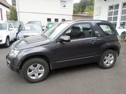 Grau Gebraucht 2011 Suzuki Grand Vitara City SUV | 10.900 €