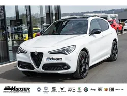 Weiss Gebraucht 2022 Alfa Romeo Stelvio Veloce SUV | 38.895 € (Fairer Preis)
