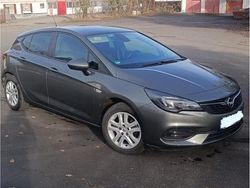 Grau Gebraucht 2025 Opel Astra Kleinwagen | 12.900 €