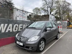 Grau Gebraucht 2010 Mercedes A180 Avantgarde Limousine | 4.790 € (Fairer Preis)
