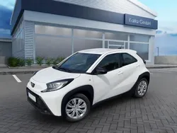 Weiß Neu 2024 Toyota Aygo Business Edition Kleinwagen | 17.698 €