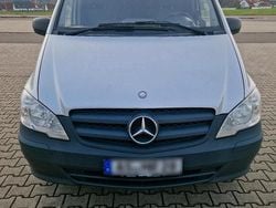 Silber Gebraucht 2012 Mercedes Vito Van / Kleinbus | 7.900 €