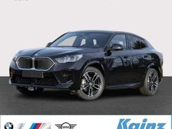Black sapphire metallic Gebraucht 2024 BMW iX2 M Sport SUV | 51.490 € (Fairer Preis)