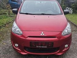 Rot Gebraucht 2015 Mitsubishi Space Star Classic Collection Kleinwagen | 3.700 € (Superpreis)