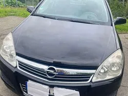 Schwarz Gebraucht 2007 Opel Astra Edition Kombi | 1.299 € (Fairer Preis)