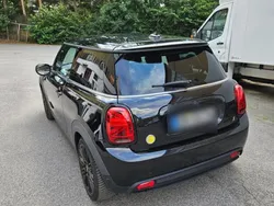 Schwarz Gebraucht 2022 Mini Cooper SE Kleinwagen | 19.900 € (Fairer Preis)