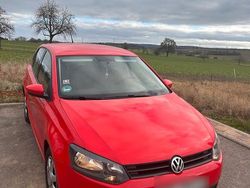 Rot Gebraucht 2010 VW Polo Kleinwagen | 3.000 €