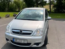 Silber Gebraucht 2006 Opel Meriva Van / Kleinbus | 1.200 € (Superpreis)