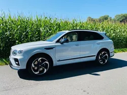 Weiß Gebraucht 2023 Bentley Bentayga SUV | 219.900 € (Guter Preis)