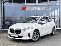Weiß Gebraucht 2024 BMW 220 Van / Kleinbus | 29.389 € (Guter Preis)