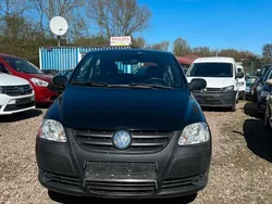 Schwarz Gebraucht 2011 VW Fox Basis Kleinwagen | 4.500 € (Teuer)