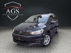 Grau Gebraucht 2023 VW Touran Comfortline Van / Kleinbus | 22.990 € (Fairer Preis)