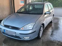 Grau Gebraucht 2004 Ford Focus Limousine | 1.550 € (Fairer Preis)