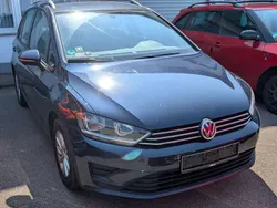Night blue metallic Gebraucht 2015 VW Golf Sportsvan Comfortline Van / Kleinbus | 8.900 € (Fairer Preis)