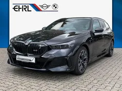 Carbonschwarz Gebraucht 2024 BMW i5 M Sport Limousine | 65.599 €