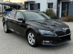 Schwarz Gebraucht 2019 Skoda Superb Limousine | 7.850 € (Guter Preis)