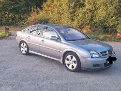Silber Gebraucht 2004 Opel Vectra Elegance Limousine | 2.900 € (Fairer Preis)