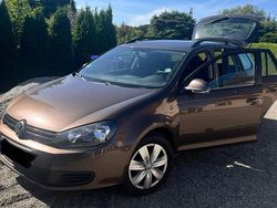 Braun Gebraucht 2011 VW Golf VI Kombi | 4.900 € (Teuer)