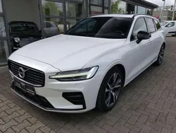 Crystal white Gebraucht 2022 Volvo V60 R-Design Kombi | 28.990 € (Fairer Preis)