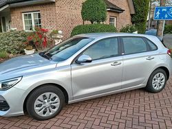 Grau Gebraucht 2020 Hyundai i30 Limousine | 14.350 € (Fairer Preis)