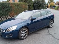Blau Gebraucht 2012 Volvo V60 Ocean Race Kombi | 8.800 € (Etwas zu teuer)